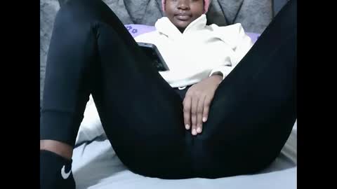 Ellam online show from 02-17-26, 03:29