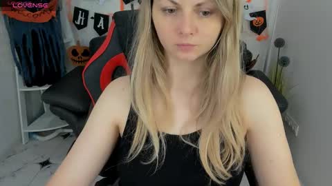 Emily online show from 10-16-25, 06:47