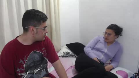 Snapshot of sweet_fantasy_couple chatting on 01-26-25, 01:52 sweet_fantasy_couple online show from 01-26-25, 01:52