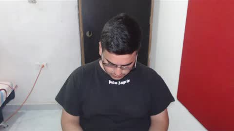 Snapshot of sweet_fantasy_couple chatting on 02-02-25, 12:09 sweet_fantasy_couple online show from 02-02-25, 12:09
