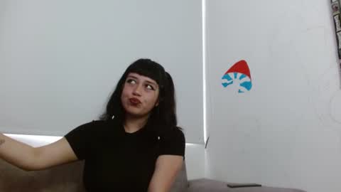 sweet_ferr online show from 06-24-26, 04:17