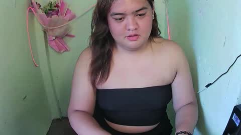 sweet_frex123 online show from 10-28-25, 08:07