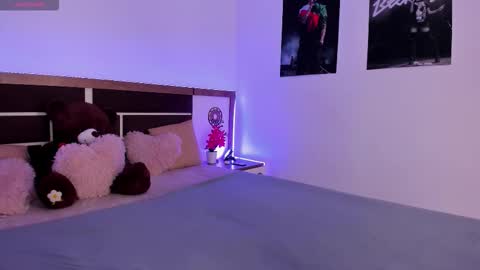 Alexia online show from 10-09-25, 03:15