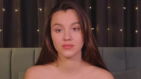 Snapshot of sweet_haeven chatting on 01-12-25, 04:29 Im Mia.LOVELY PATTERNS 100  120  160  200 my toy buzzes from 2 tip online show from 01-12-25, 04:29