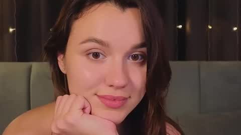 Snapshot of sweet_haeven chatting on 01-14-25, 02:08 Im Mia.LOVELY PATTERNS 100  120  160  200 my toy buzzes from 2 tip online show from 01-14-25, 02:08