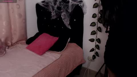 Hannah online show from 10-23-25, 08:57