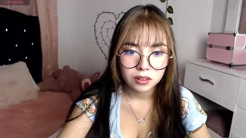 Hannah online show from 04-22-26, 04:04