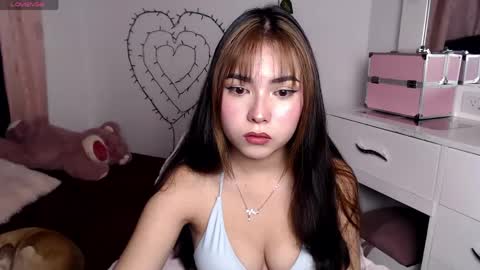 Hannah online show from 05-12-26, 06:10