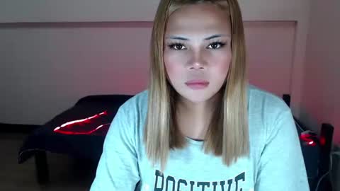 Snapshot of sweet_hard_queenxxx chatting on 10-19-25, 10:54 sophia daisy online show from 10-19-25, 10:54