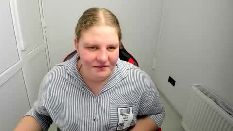 Karla online show from 05-17-26, 07:28