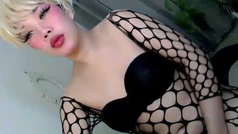 sweet_katrina69 online show from 02-18-26, 12:23