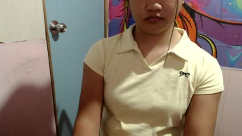 Snapshot of sweet_kimmy_onboard chatting on 06-25-26, 05:17 sweet_kimmy_onboard online show from 06-25-26, 05:17