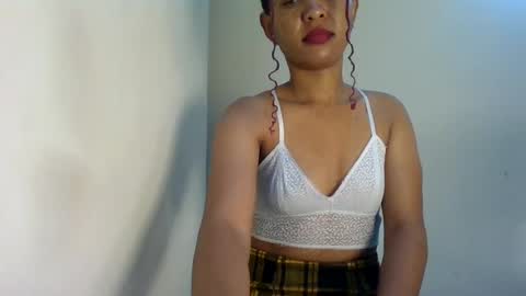 Snapshot of sweet_likey chatting on 07-26-26, 11:00 sweet likey online show from 07-26-26, 11:00
