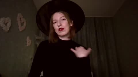 sweet_lilbunny online show from 10-27-25, 03:16