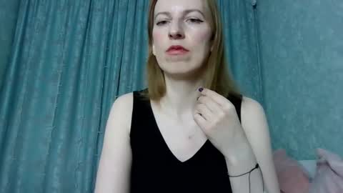 sweet_lilbunny online show from 02-10-26, 05:39