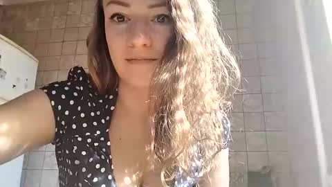 Snapshot of sweet_lilgirl_x chatting on 02-27-25, 10:59 Anna online show from 02-27-25, 10:59