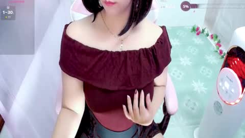 Snapshot of sweet_lily0 chatting on 11-24-25, 08:41 Lily online show from 11-24-25, 08:41