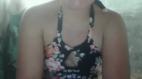 Snapshot of sweet_lily0613 chatting on 02-08-25, 08:42 sweet_lily0613 online show from 02-08-25, 08:42