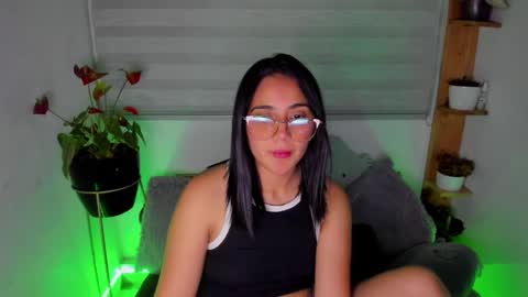 Lina online show from 05-14-26, 01:56