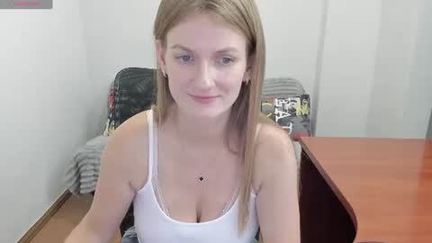 Snapshot of sweet_melody_of_ur_heart chatting on 07-26-26, 03:52 Mila online show from 07-26-26, 03:52