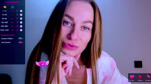 Snapshot of sweet_mia_91 chatting on 10-13-25, 05:24 Mia online show from 10-13-25, 05:24