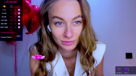 Mia online show from 02-14-26, 04:37