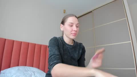 Sofi online show from 02-08-25, 04:25