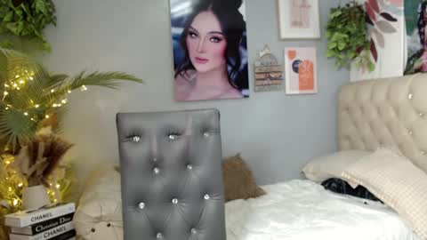 girlnamenicole online show from 02-10-25, 03:13