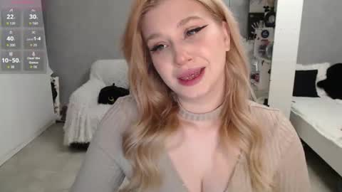 sweet_nicole_333 online show from 03-29-26, 03:45