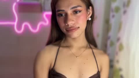 sweet_nikki03 online show from 09-24-25, 09:29