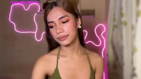 sweet_nikki03 online show from 09-25-25, 09:18