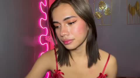sweet_nikki03 online show from 04-02-26, 10:51