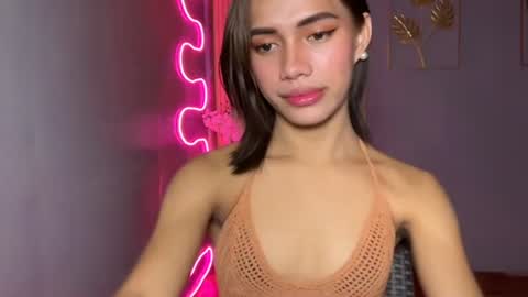 Snapshot of sweet_nikki03 chatting on 04-06-26, 08:21 sweet_nikki03 online show from 04-06-26, 08:21