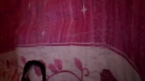 Snapshot of sweet_nina4uxx chatting on 01-08-25, 05:37 Nina online show from 01-08-25, 05:37