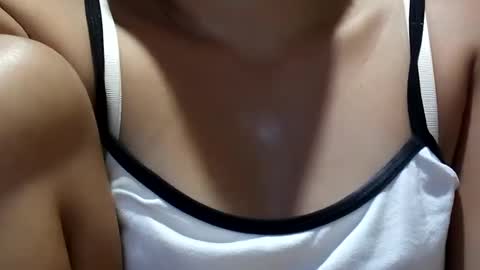 Snapshot of sweet_nina4uxx chatting on 01-29-25, 12:13 Nina online show from 01-29-25, 12:13