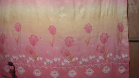 Snapshot of sweet_nina4uxx chatting on 03-06-25, 12:30 Nina online show from 03-06-25, 12:30