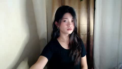 sweet_nylia online show from 07-17-26, 09:05