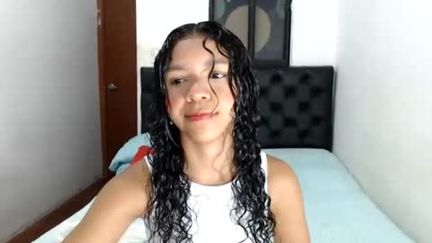 petite sweet online show from 06-19-26, 12:42