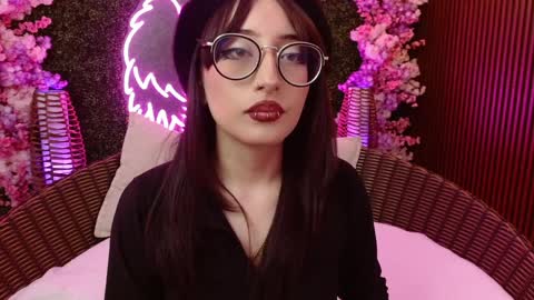 Roxanee online show from 04-12-26, 08:25