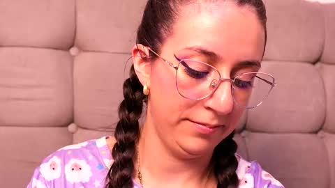 Sammy Lauren online show from 11-20-25, 04:12