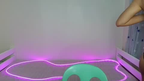 lovesavii online show from 07-17-26, 07:41