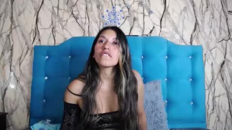 Snapshot of sweet_skylove_ chatting on 01-12-25, 08:03 Adriana online show from 01-12-25, 08:03