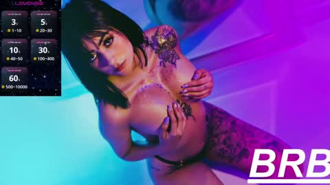 sophie leone online show from 12-23-24, 09:40