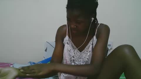 Snapshot of sweet_tattiana chatting on 02-19-25, 07:48 Tatty online show from 02-19-25, 07:48
