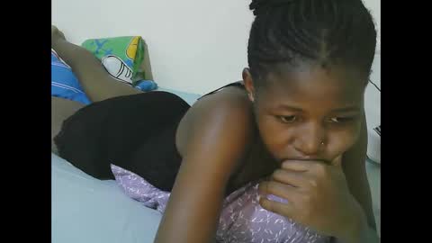 Snapshot of sweet_tattiana chatting on 10-09-25, 08:23 Tatty online show from 10-09-25, 08:23