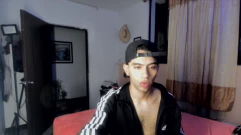 Snapshot of sweet_tippot chatting on 01-30-25, 03:00 Tippot and Germaine online show from 01-30-25, 03:00