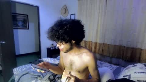 Snapshot of sweet_tippot chatting on 02-25-25, 03:20 Tippot and Germaine online show from 02-25-25, 03:20