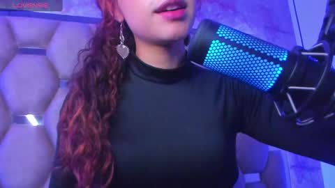 sweet_venus4 online show from 03-06-25, 02:18