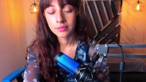 sweet_venus4 online show from 03-11-25, 06:19