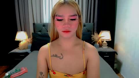 Snapshot of sweet_zoey12 chatting on 05-01-26, 09:47 bea takashi online show from 05-01-26, 09:47